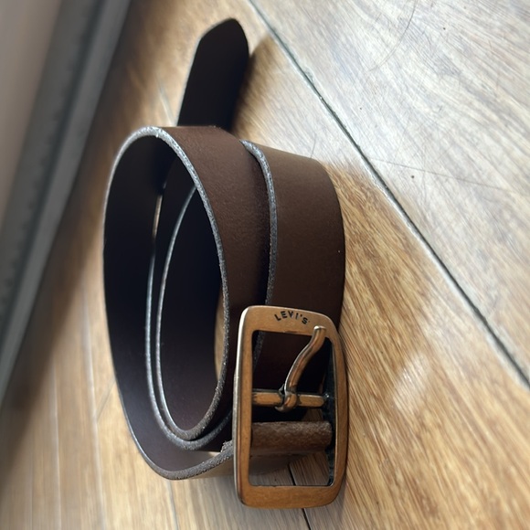 LEVI'S BROWN LEATHER BELT - Picture 2 of 7